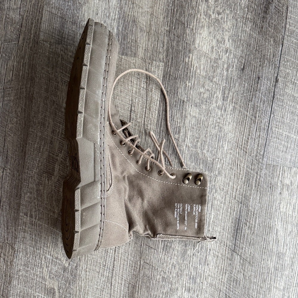Men's Tan Canvas Boots